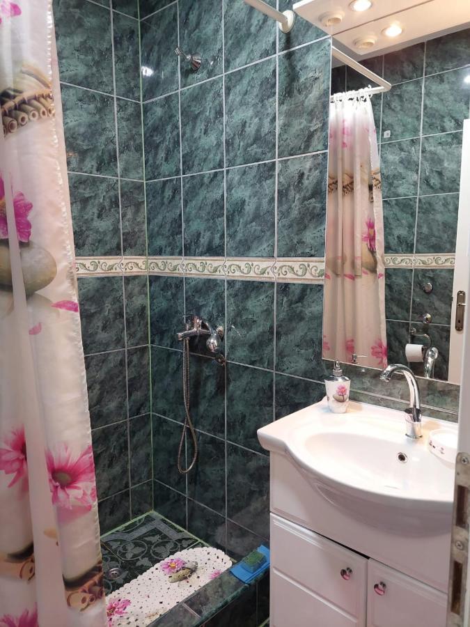 Apartman Amelaa Kulen Vakuf Buitenkant foto